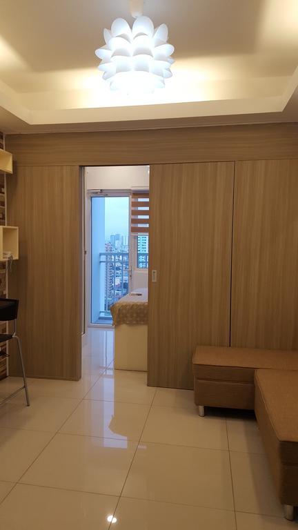 Breeze Residences By Cs Luxe マニラ市 エクステリア 写真
